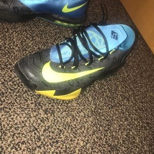 Blue black and neon green KD’s
